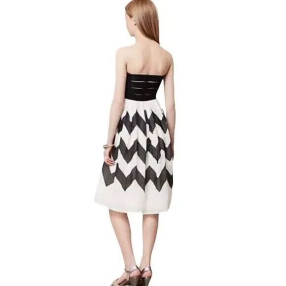 Anthropologie Leifnotes Black/White "Cherie" Chevron Strapless Party Dress SZ 10 - Picture 2 of 11